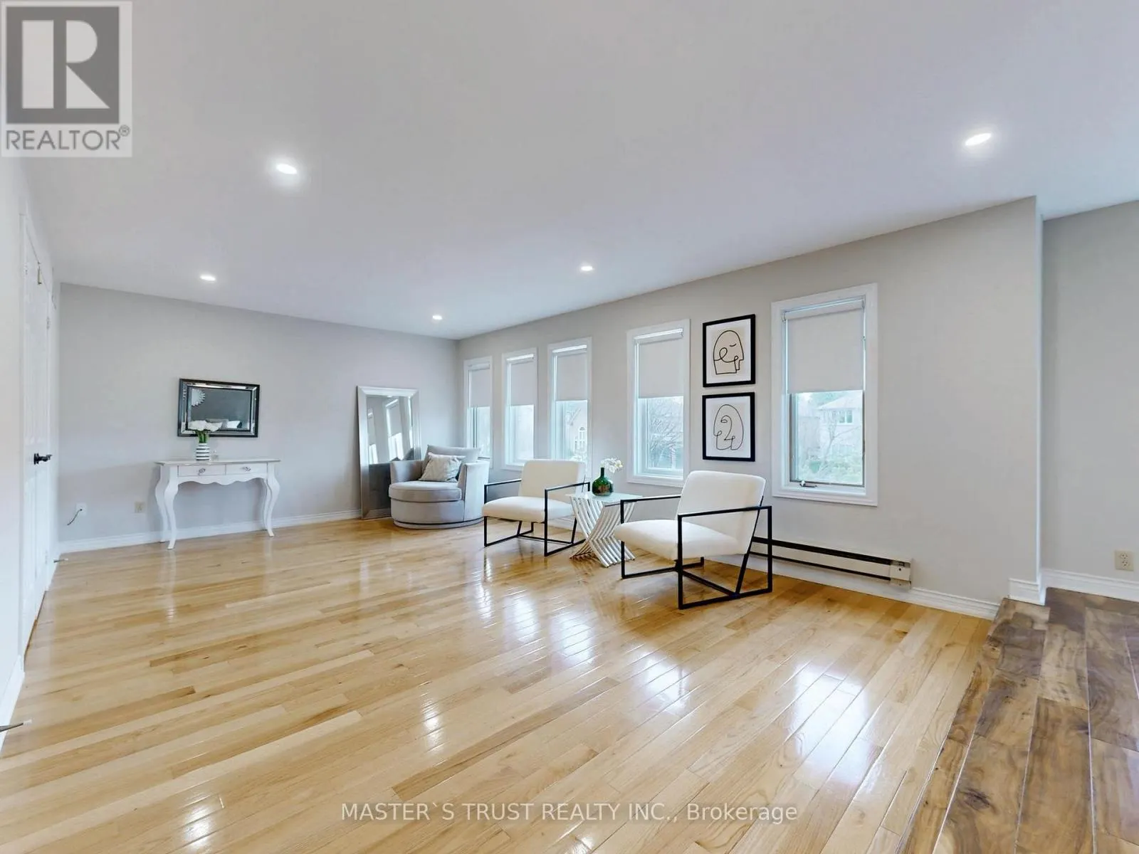 5 JARDIN HILL COURT