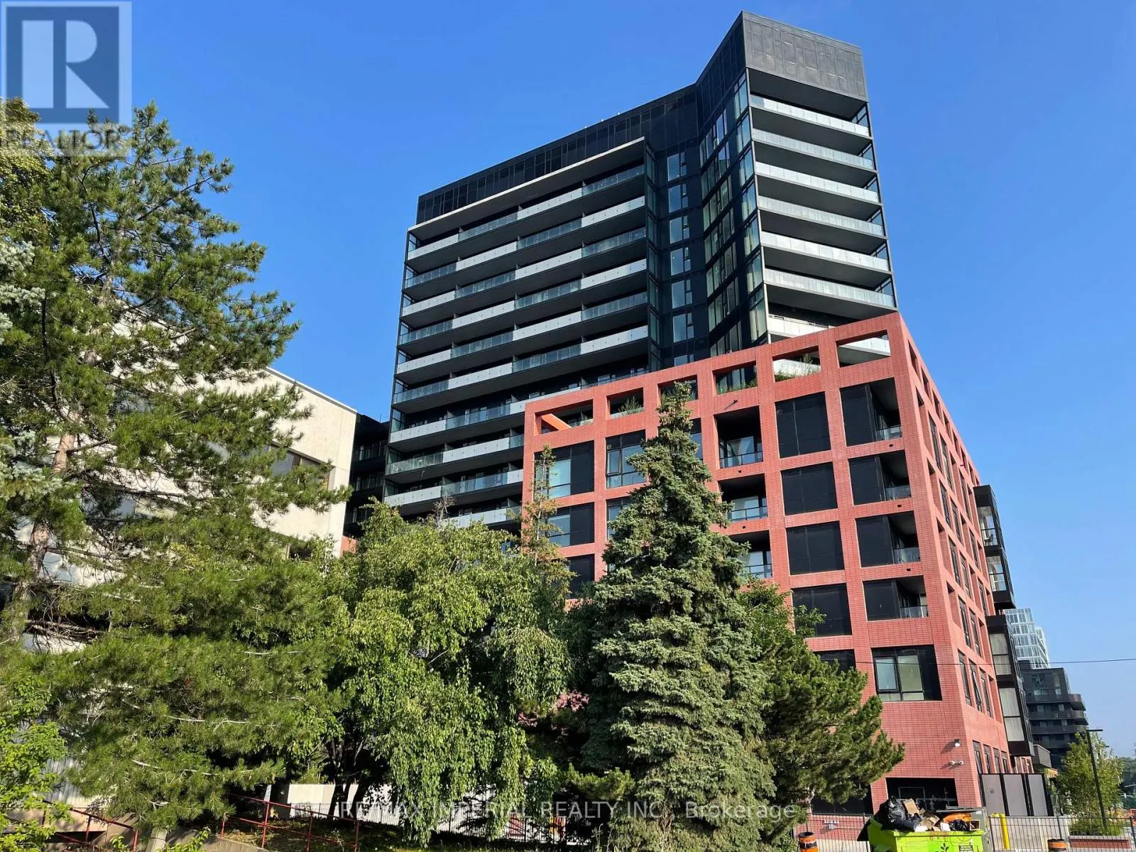 1107 - 8 TIPPETT ROAD