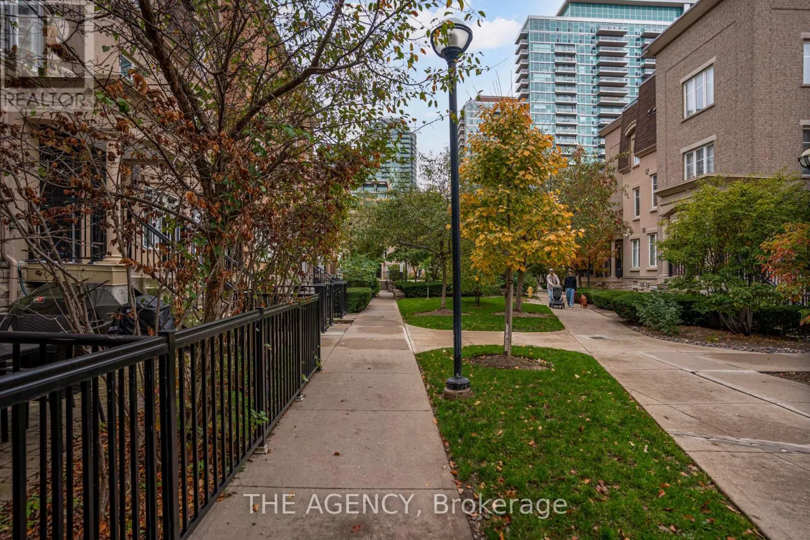 1039 - 54 EAST LIBERTY STREET