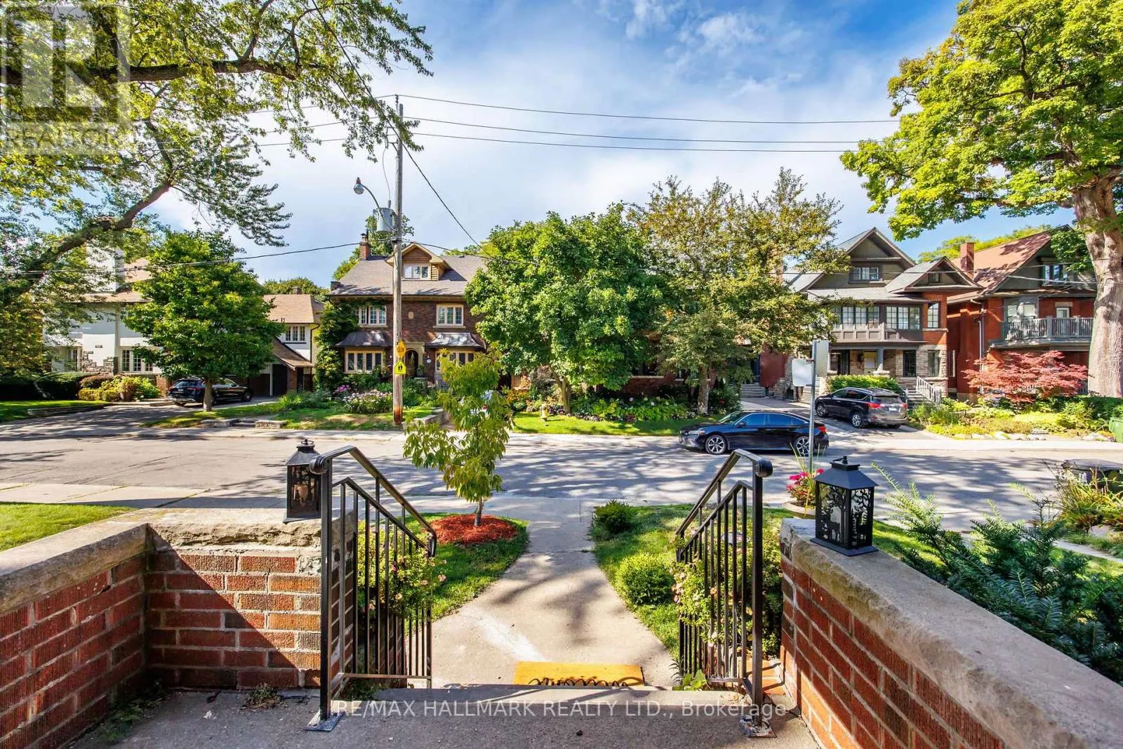 33 AUSTIN TERRACE