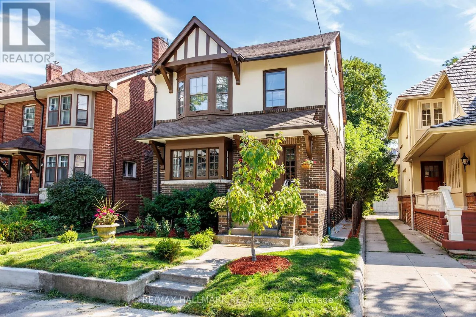 33 AUSTIN TERRACE