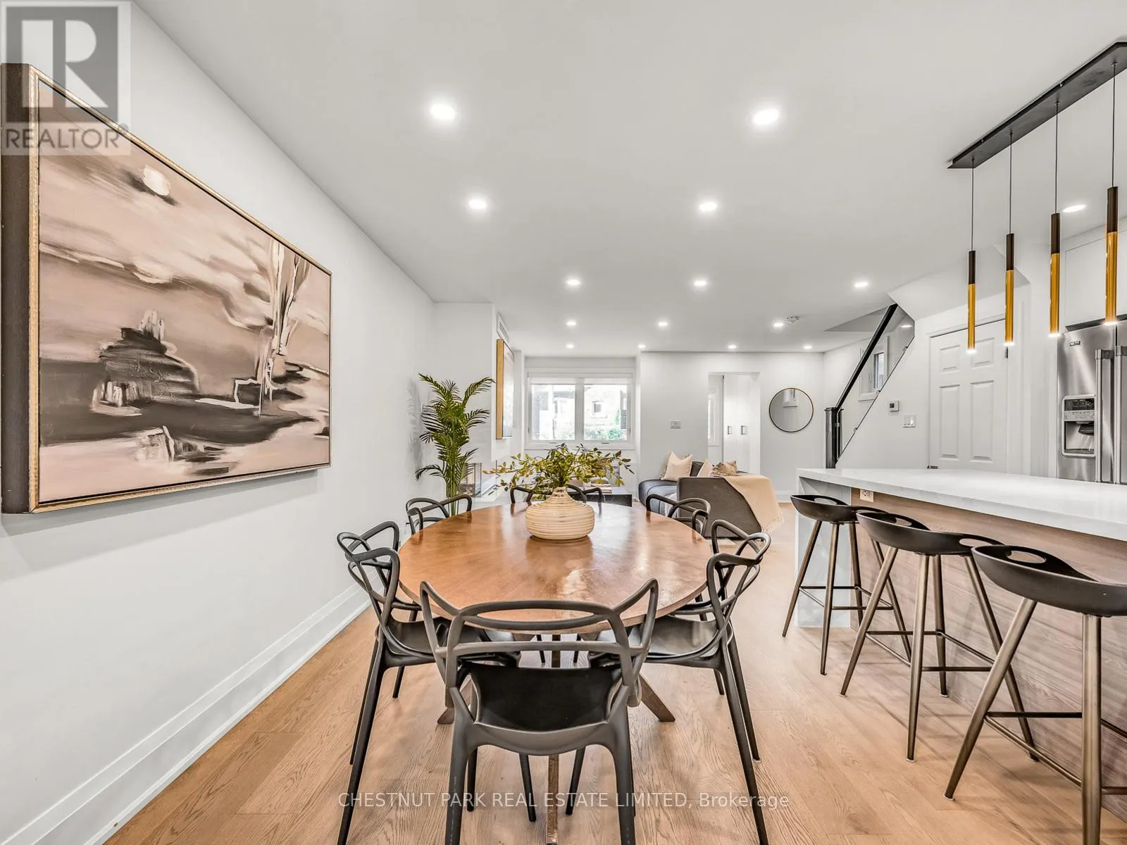 629 DUPLEX AVENUE