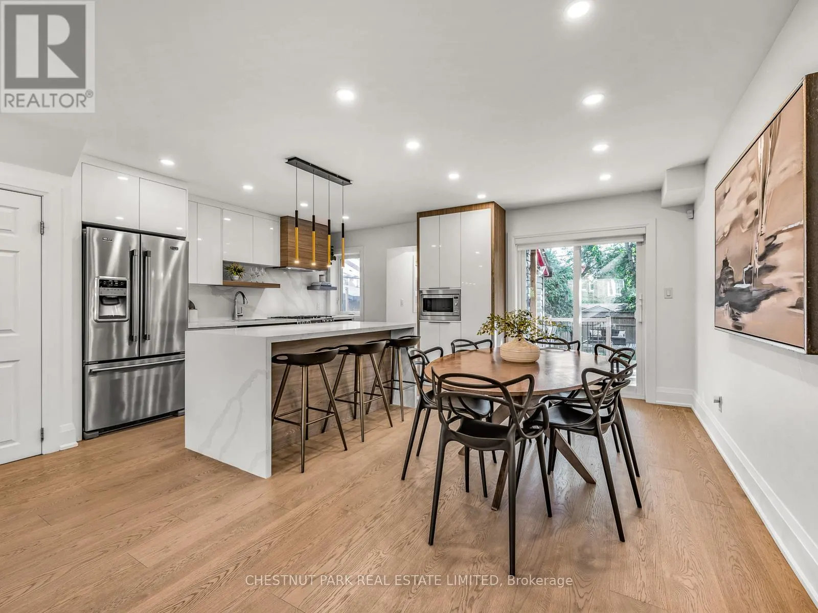 629 DUPLEX AVENUE