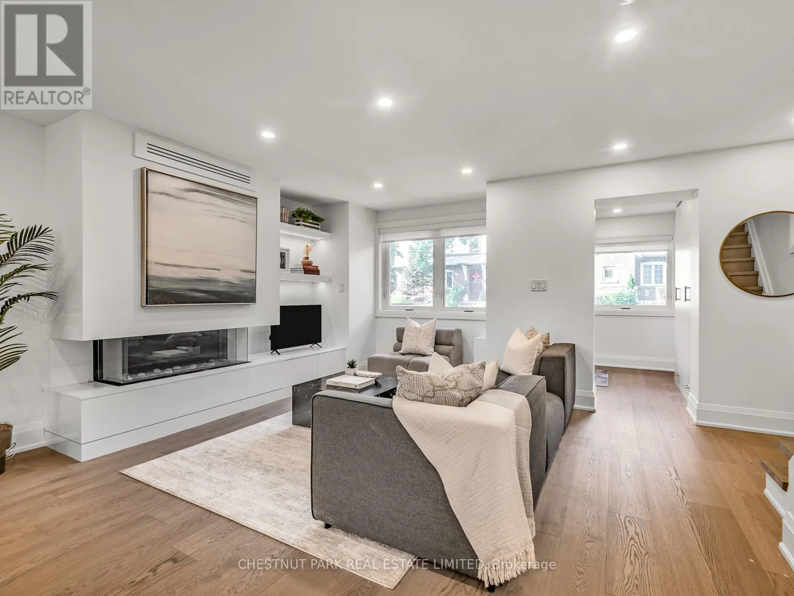 629 DUPLEX AVENUE