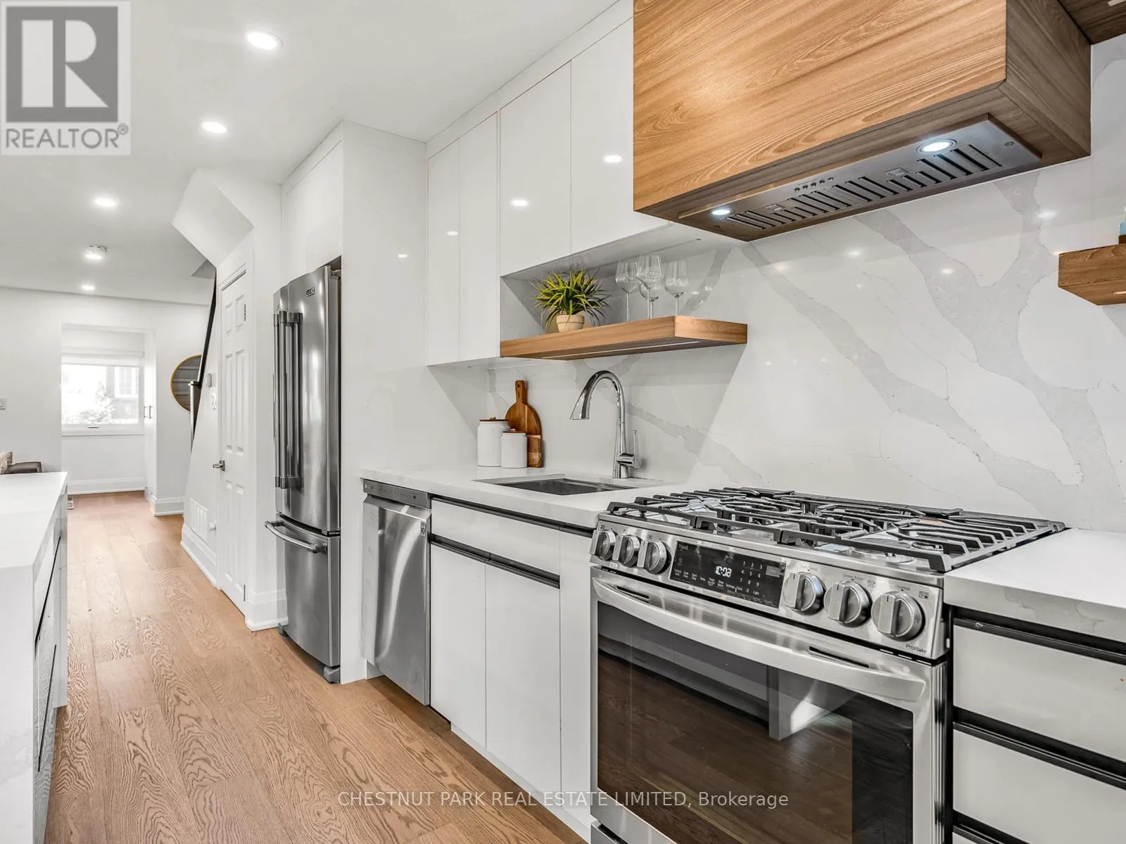 629 DUPLEX AVENUE