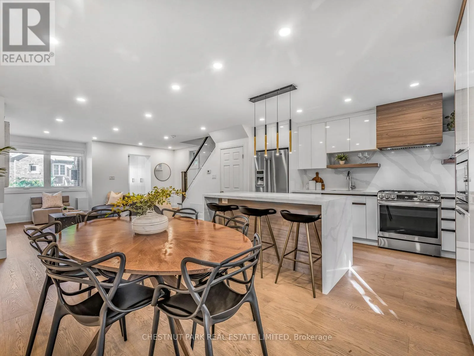 629 DUPLEX AVENUE
