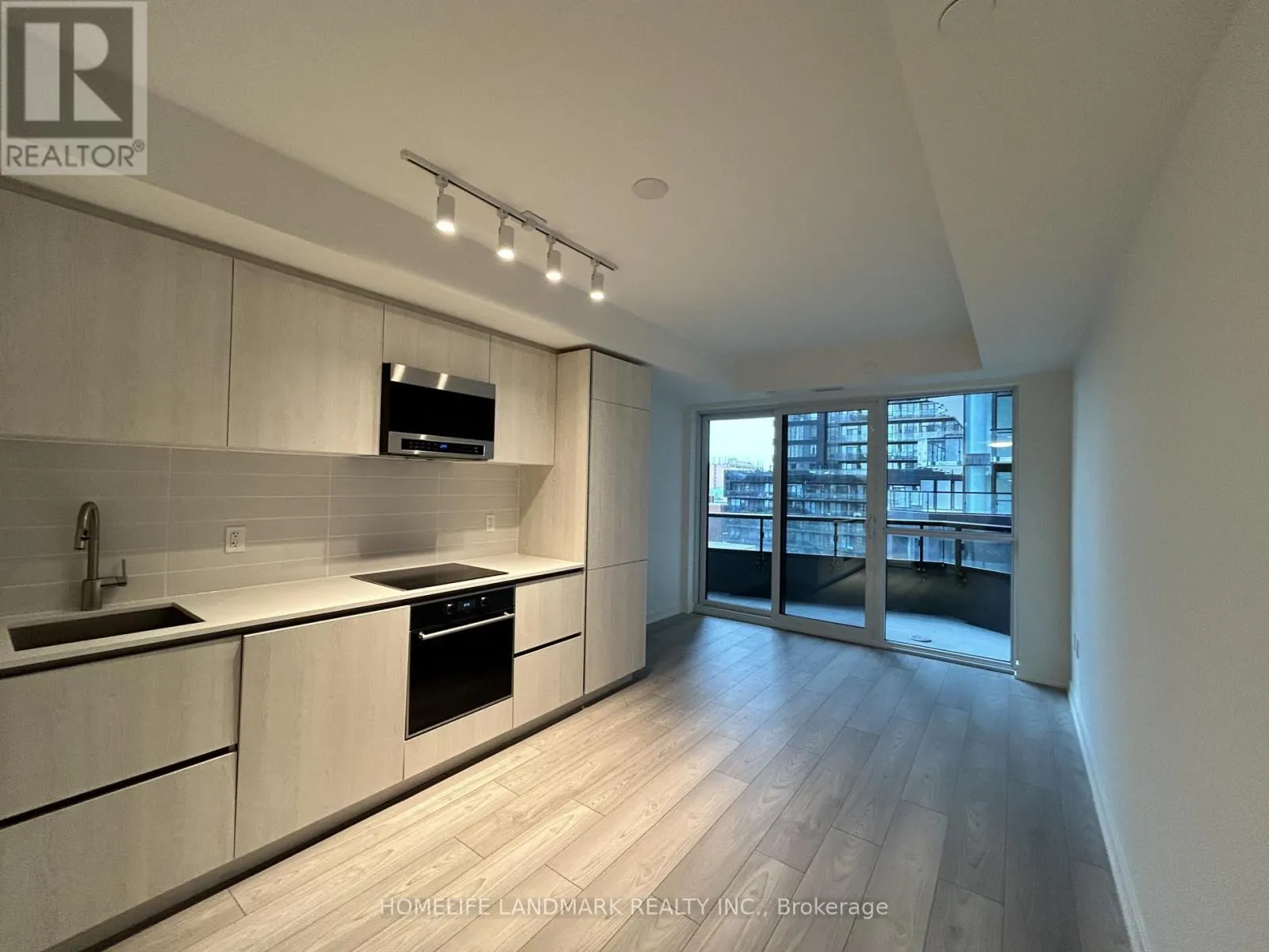 507N - 120 BROADWAY AVENUE