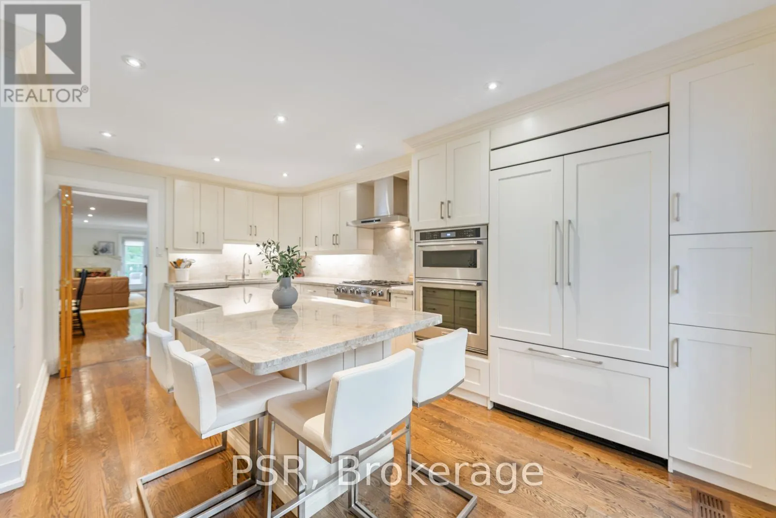 128 ST CLEMENTS AVENUE