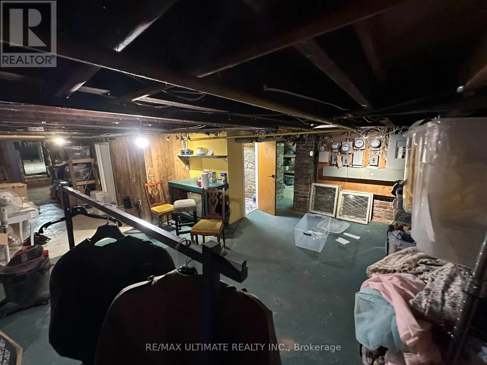578 DUNDAS STREET W