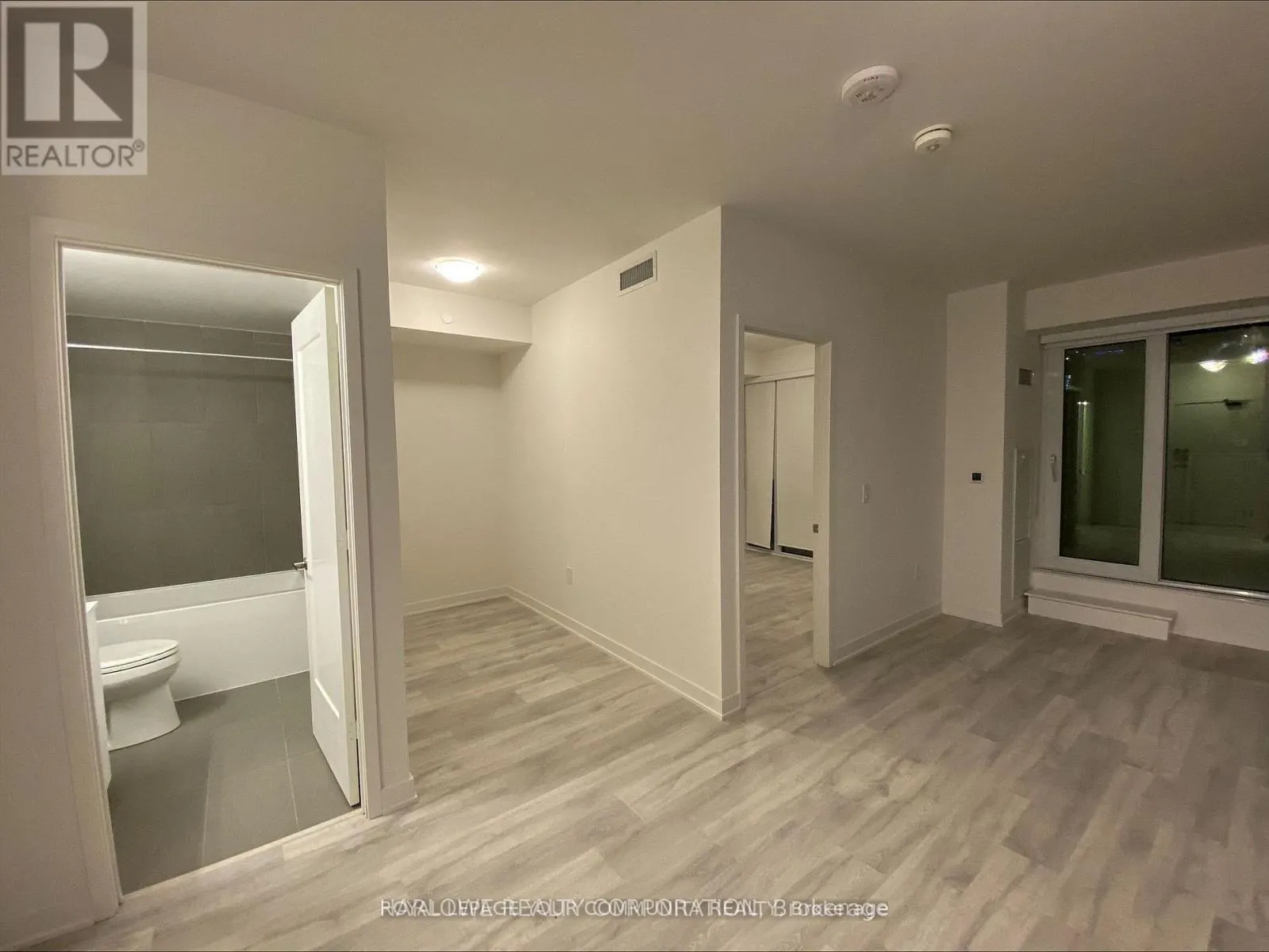 335 W - 135 LOWER SHERBOURNE STREET