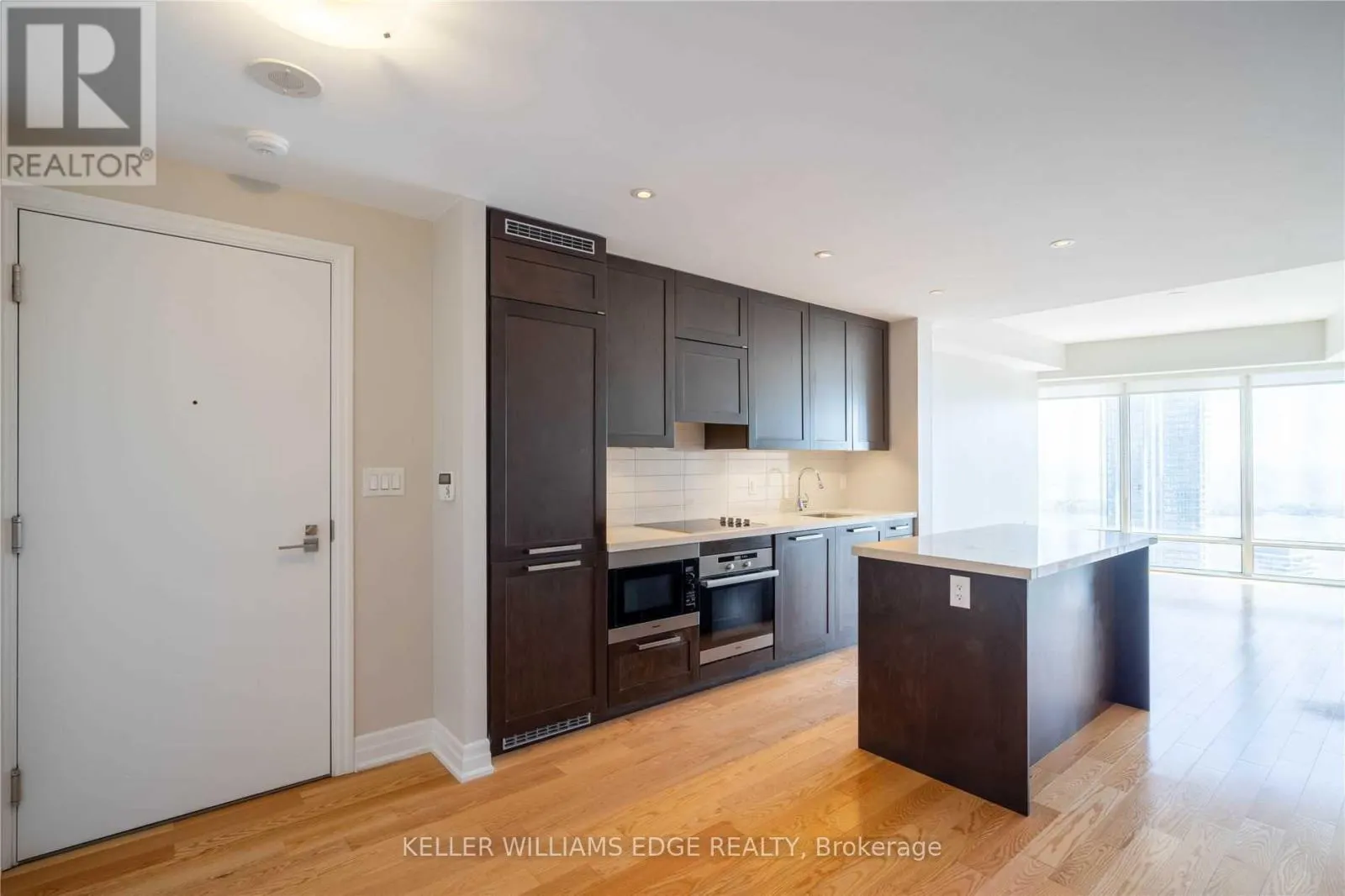 5310 - 8 THE ESPLANADE STREET