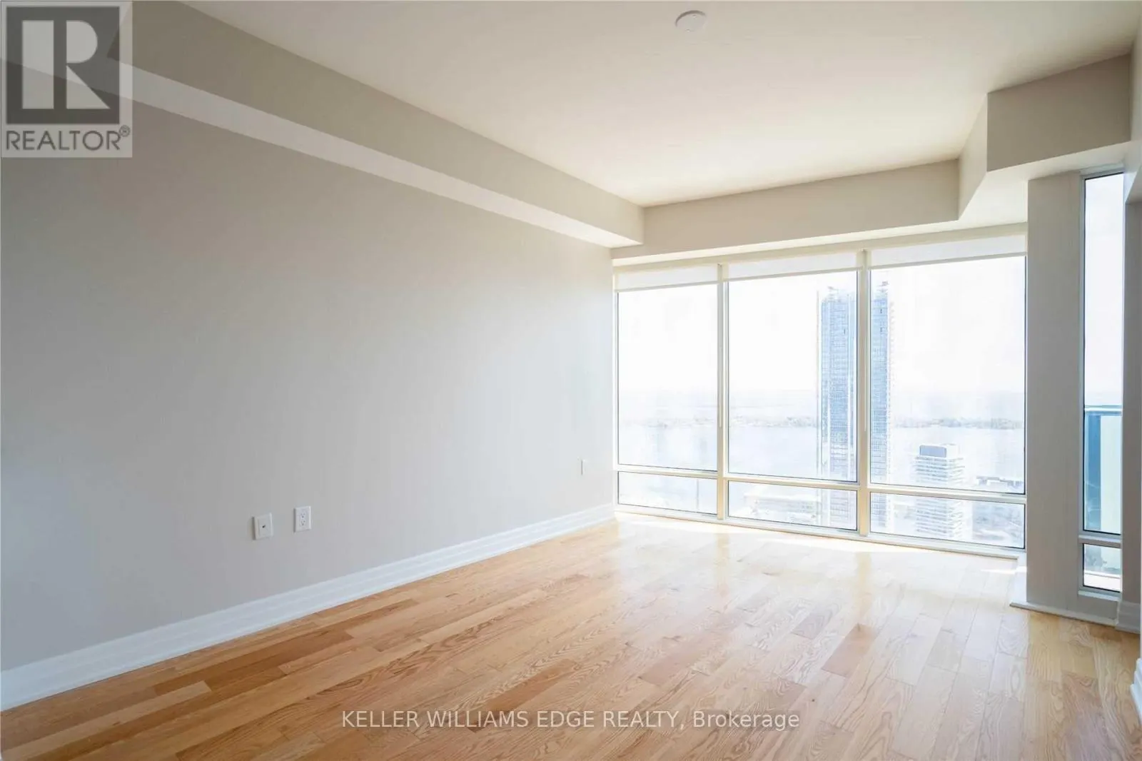 5310 - 8 THE ESPLANADE STREET