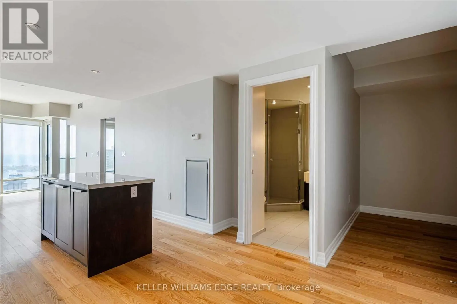 5310 - 8 THE ESPLANADE STREET