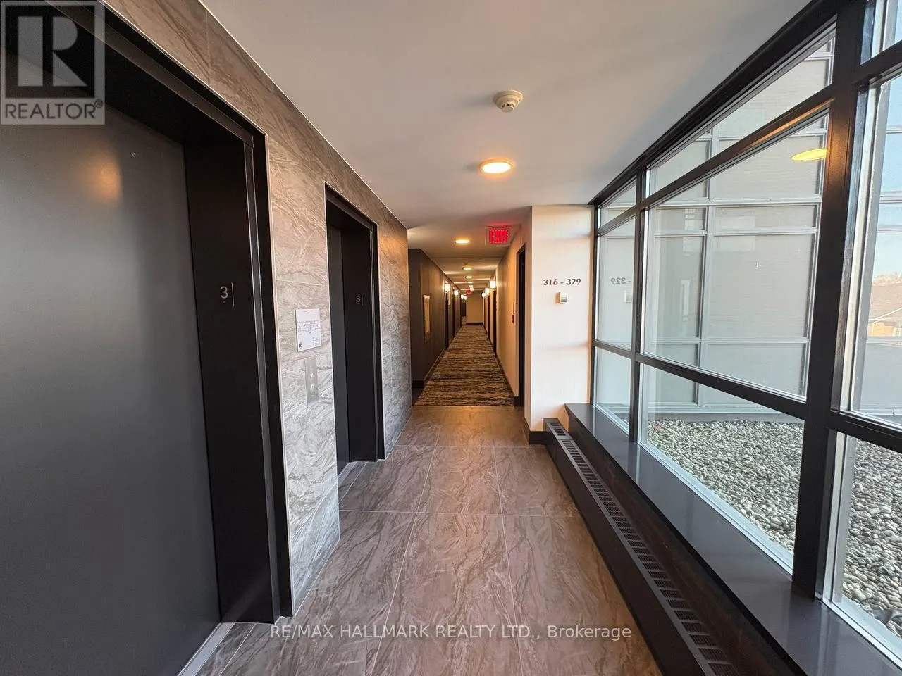 320 - 120 DALLIMORE CIRCLE S