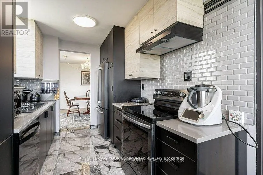 1606 - 133 TORRESDALE AVENUE