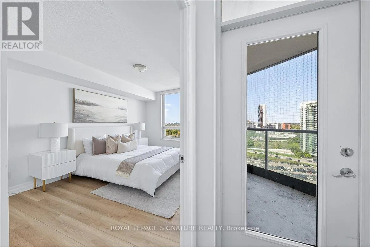 1520 - 25 GREENVIEW AVENUE