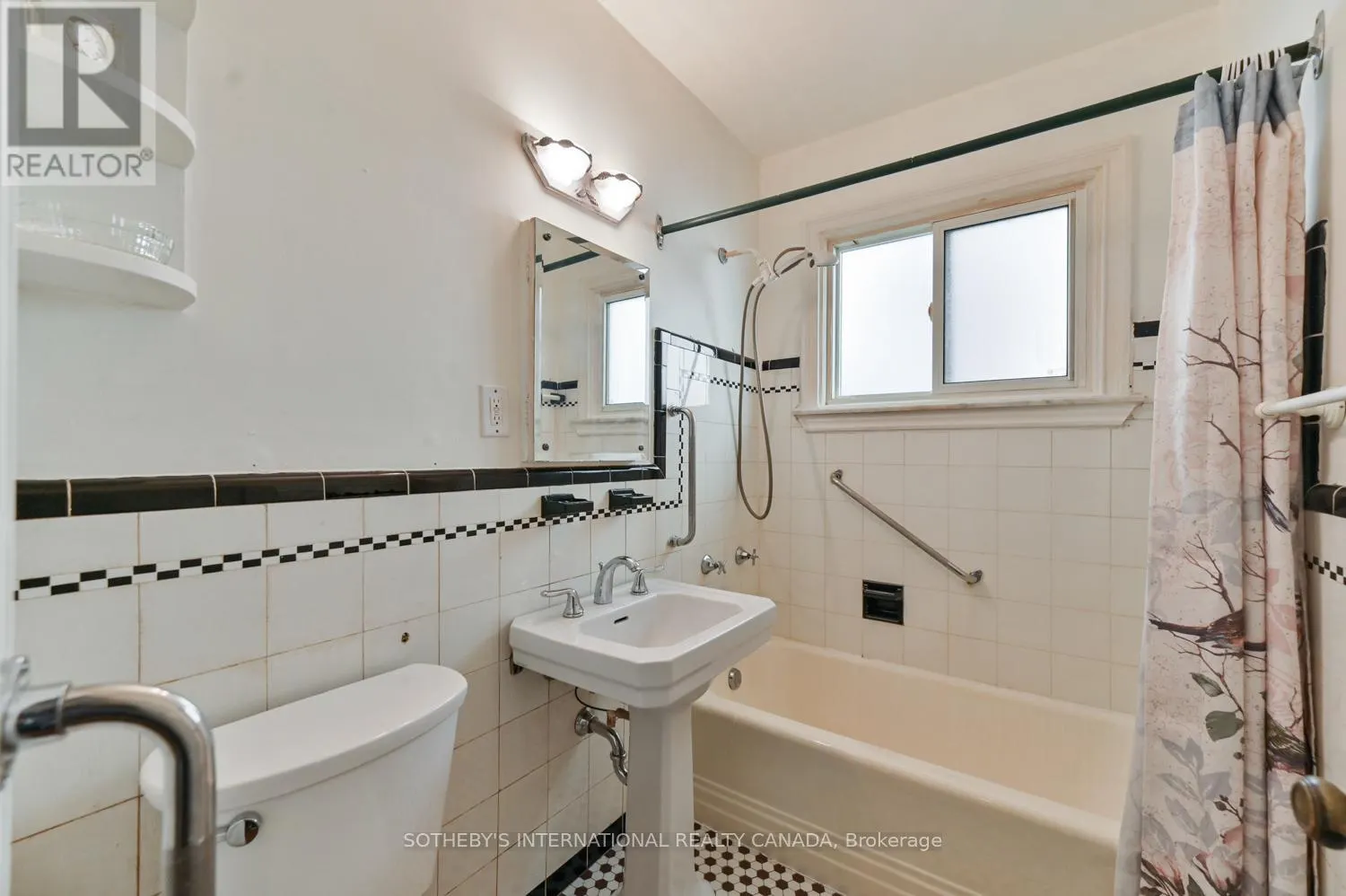2 WINGATE PLACE