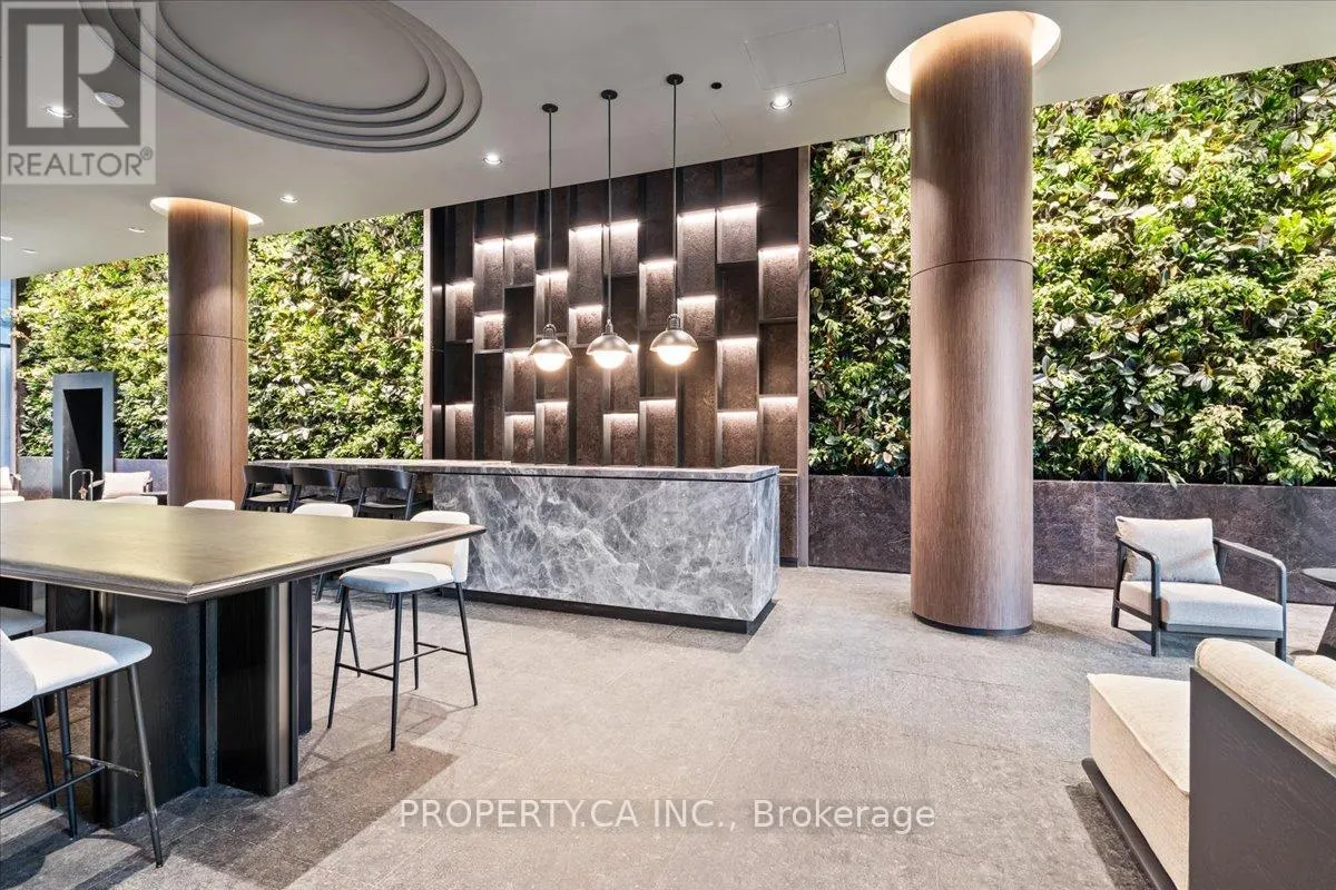 302S - 110 BROADWAY AVENUE