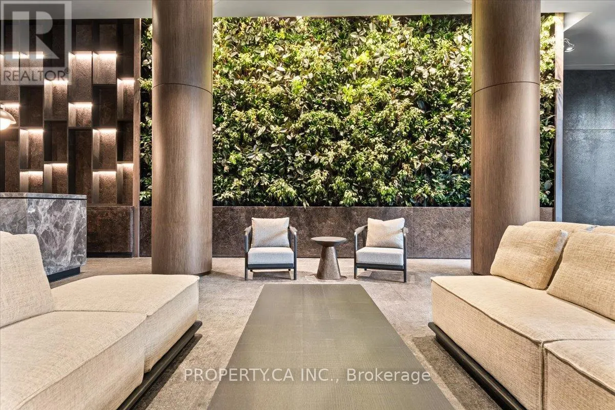 302S - 110 BROADWAY AVENUE