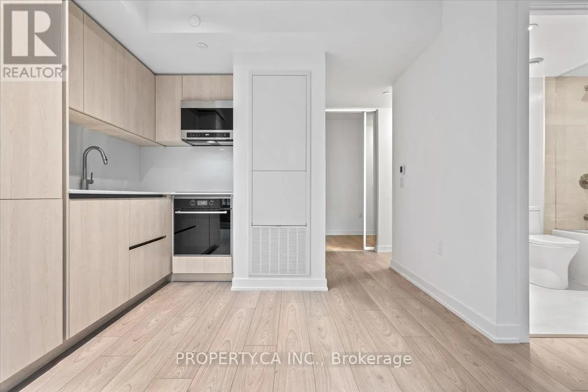 302S - 110 BROADWAY AVENUE