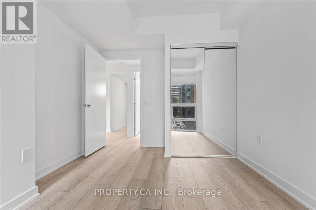 302S - 110 BROADWAY AVENUE