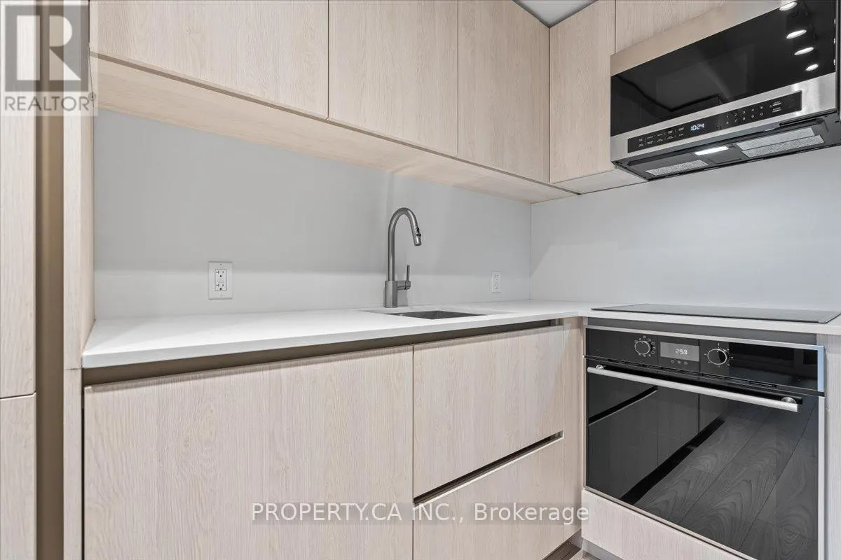 302S - 110 BROADWAY AVENUE
