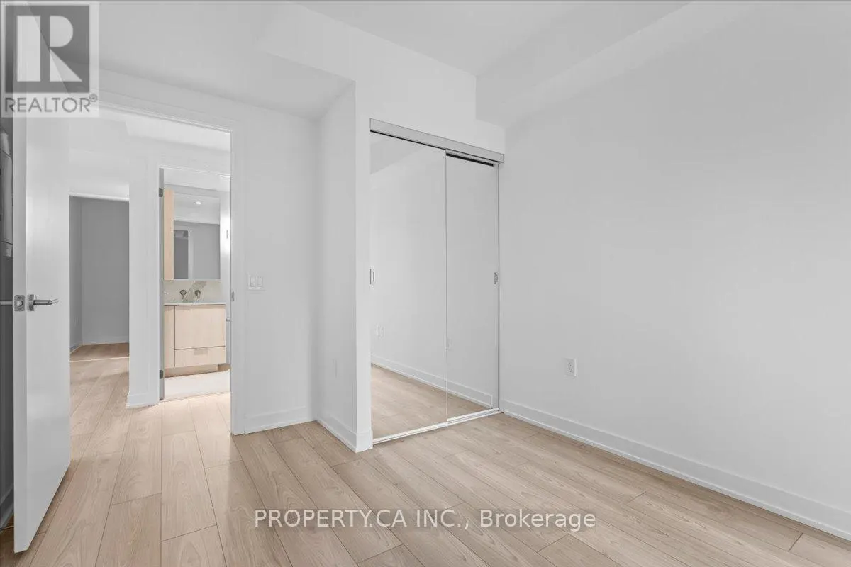 302S - 110 BROADWAY AVENUE