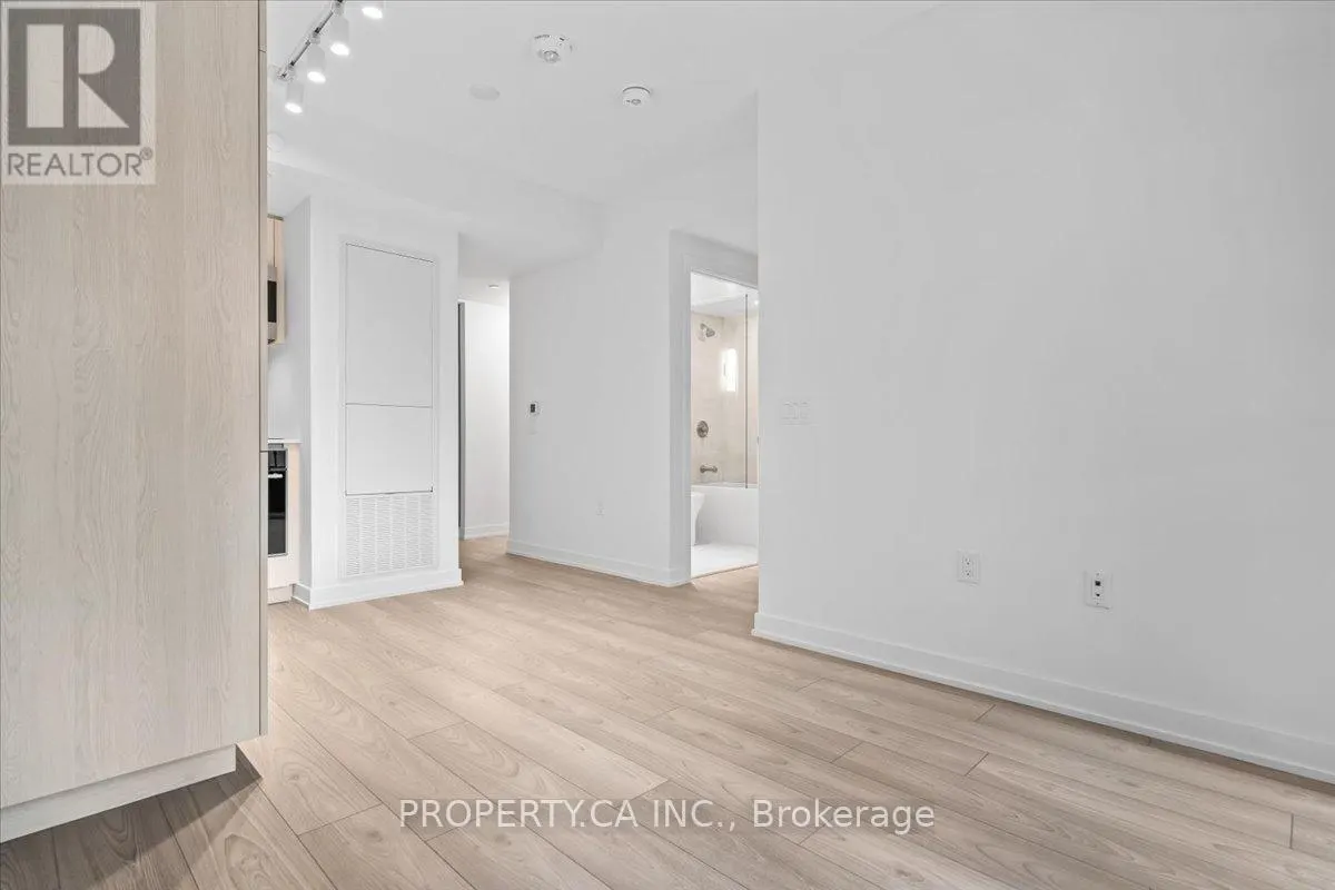 302S - 110 BROADWAY AVENUE