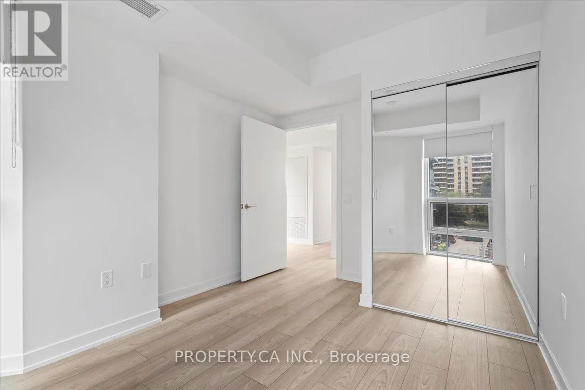 302S - 110 BROADWAY AVENUE