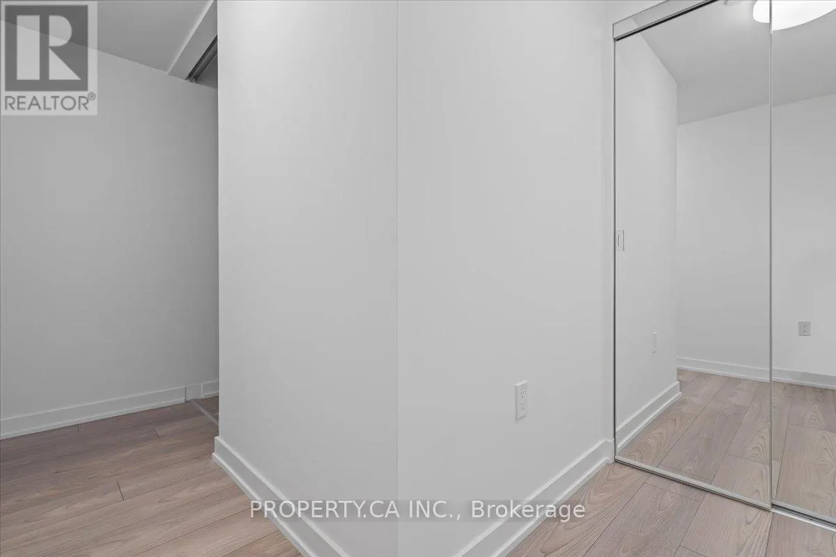 302S - 110 BROADWAY AVENUE