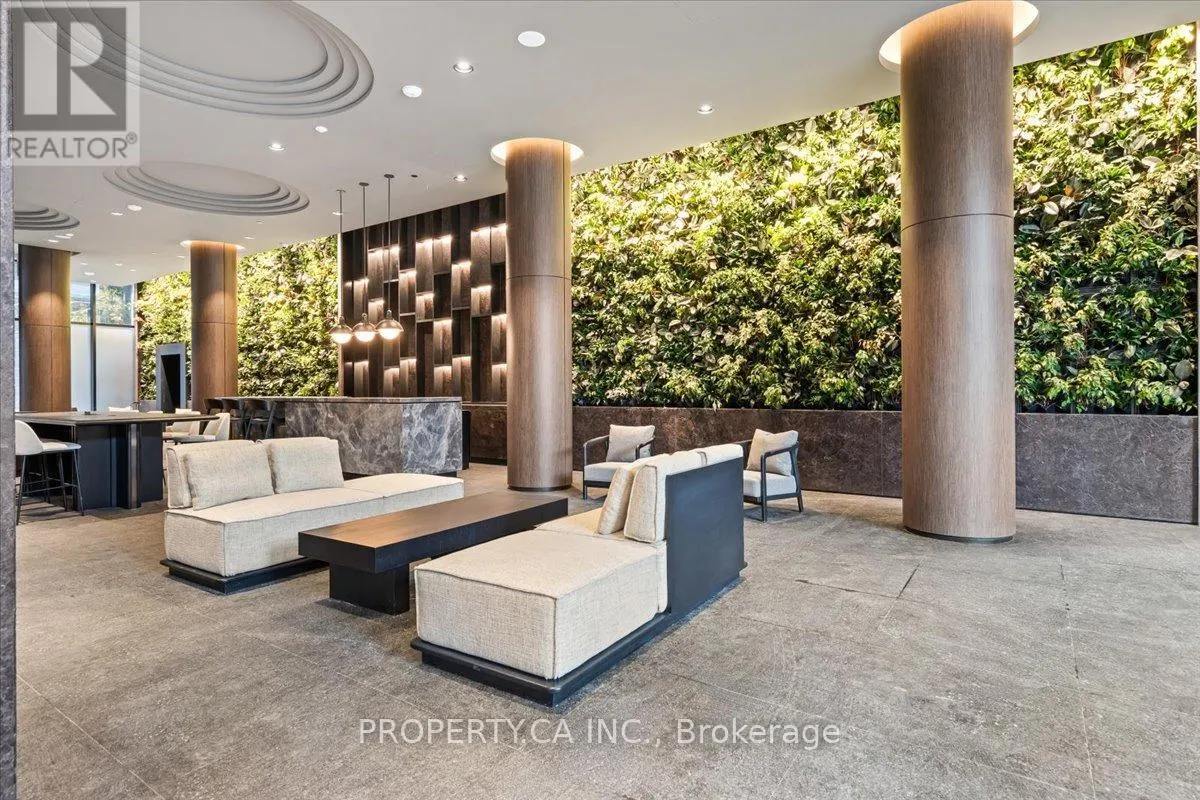 302S - 110 BROADWAY AVENUE
