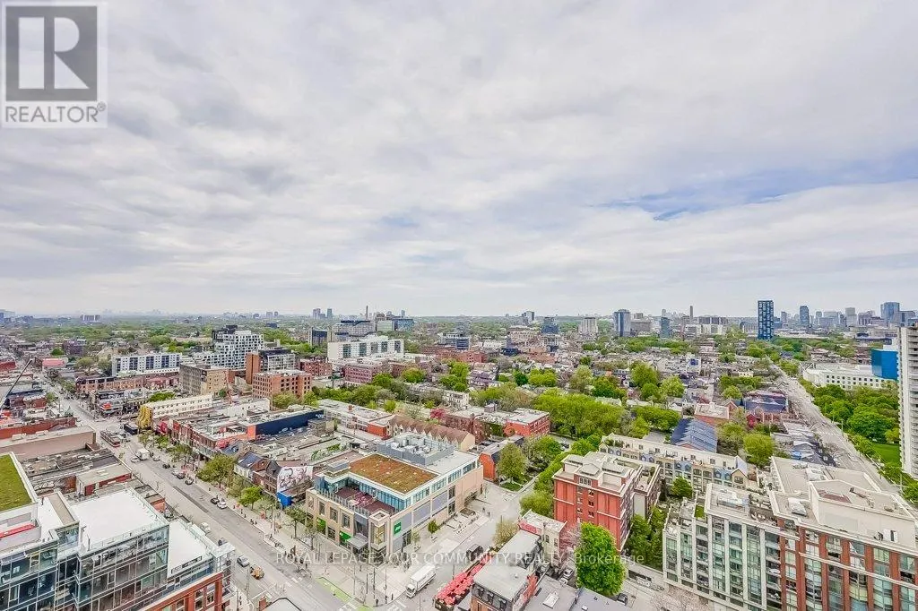 2712 - 330 RICHMOND STREET W
