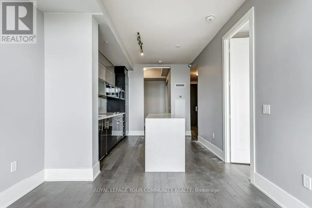 2712 - 330 RICHMOND STREET W