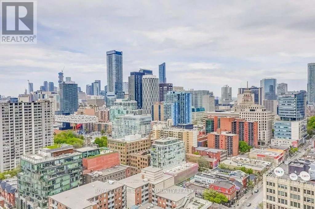 2712 - 330 RICHMOND STREET W