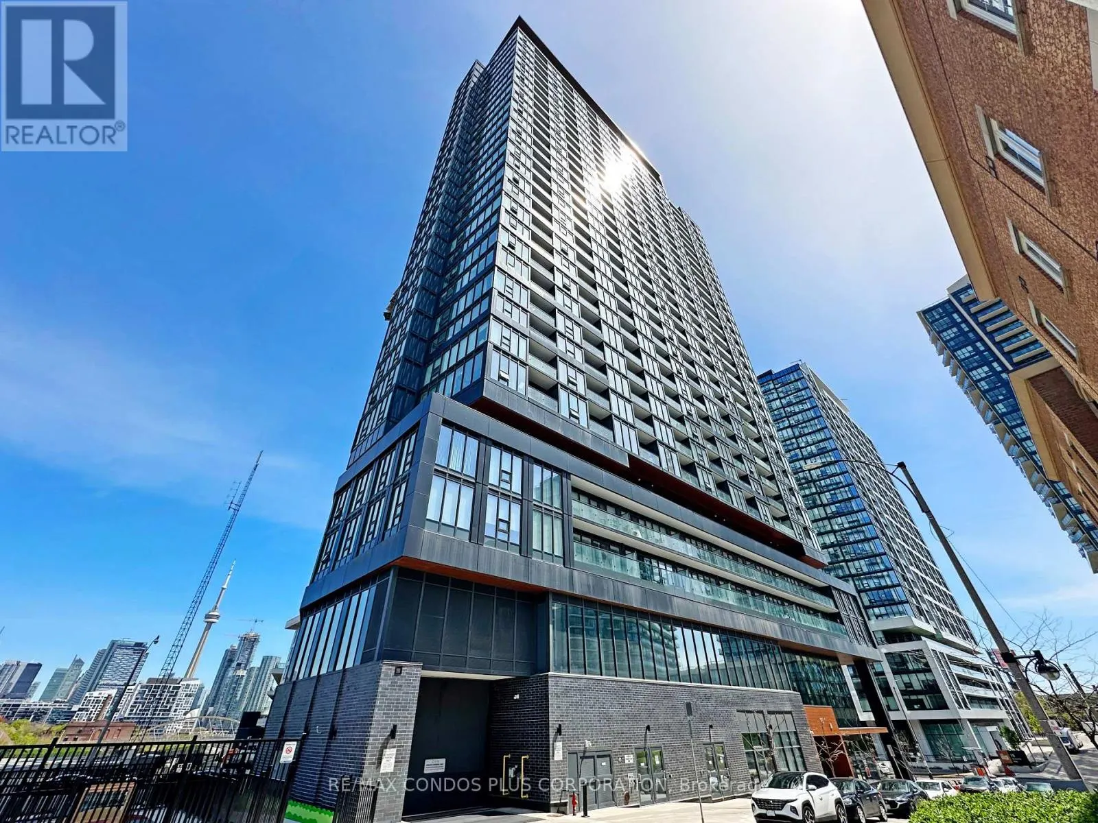 1216 - 19 WESTERN BATTERY ROAD