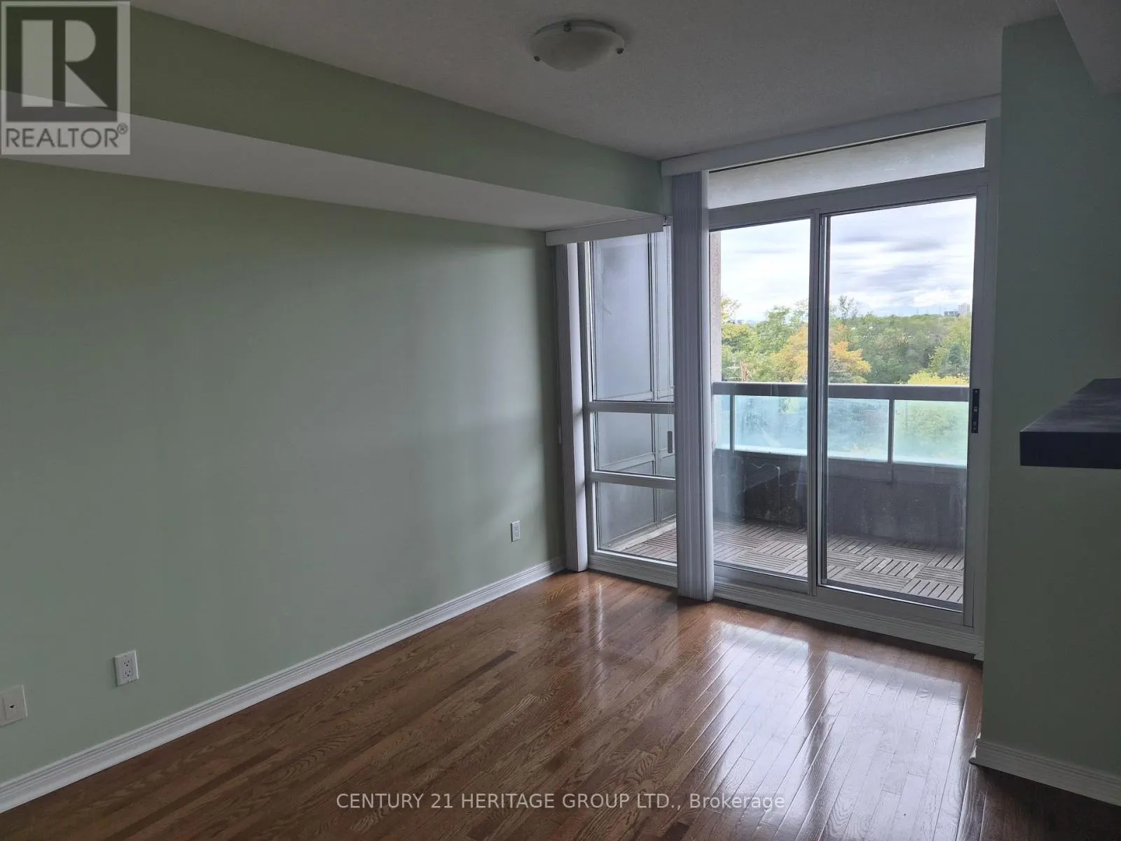 710 - 503 BEECROFT ROAD