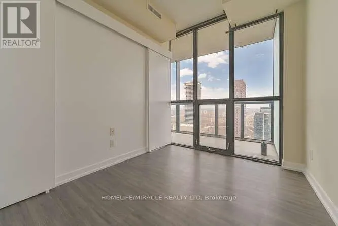 4108 - 110 CHARLES STREET E