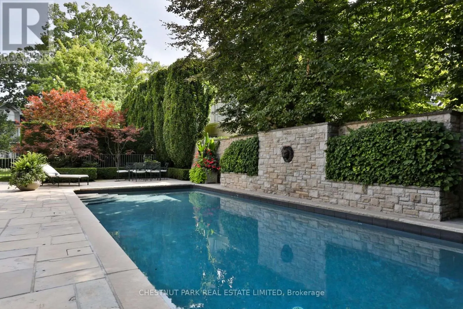 170 ROXBOROUGH DRIVE