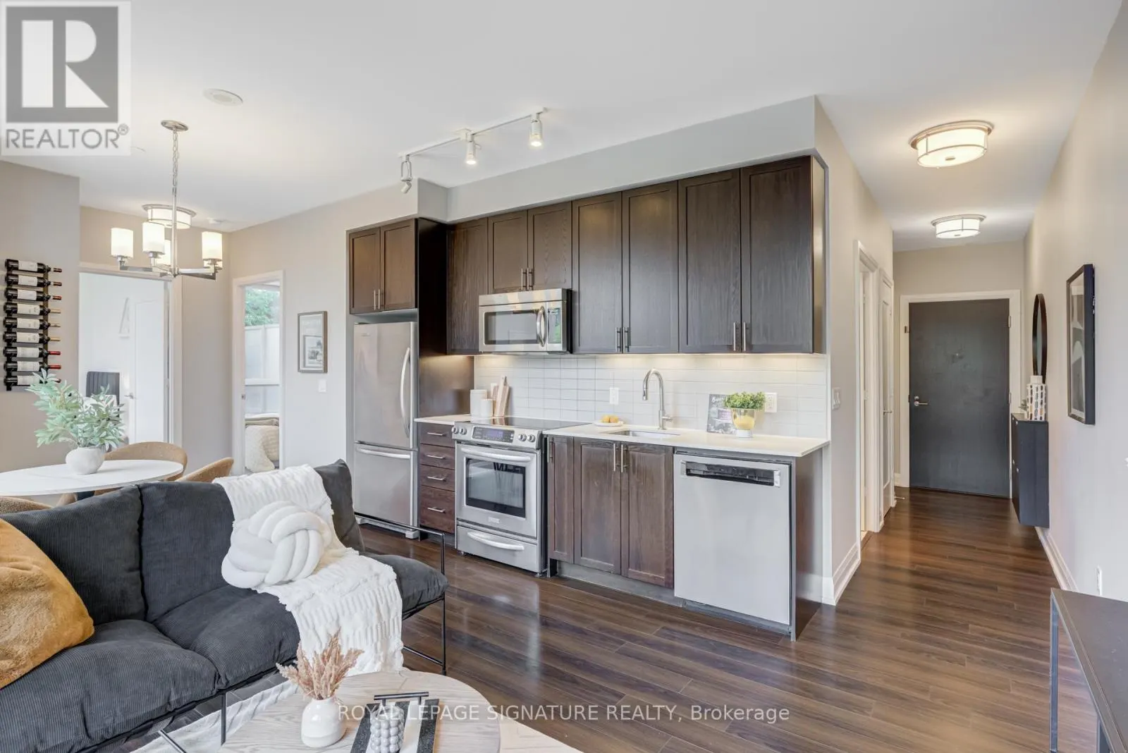 205 - 18 GRAYDON HALL DRIVE