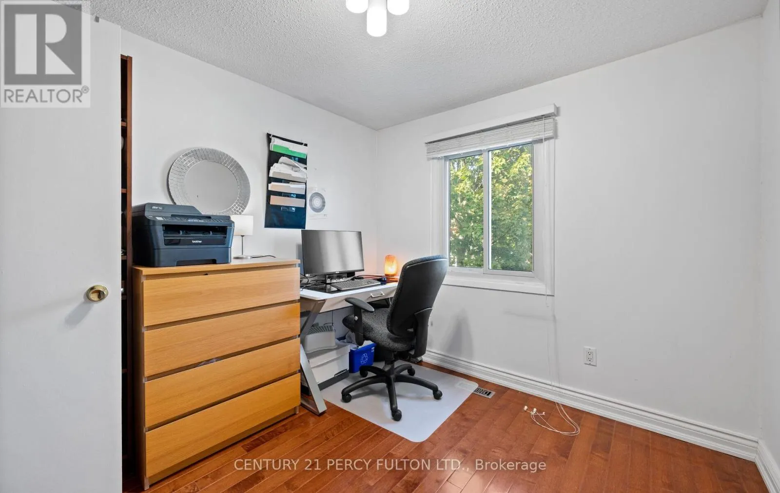 111 - 57 GOLDEN APPLEWAY