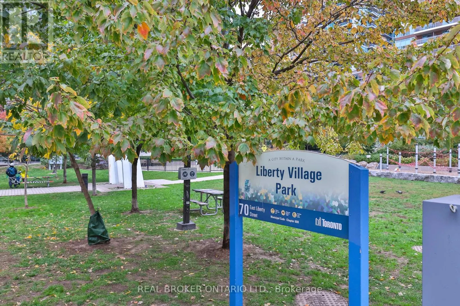 905 - 50 LYNN WILLIAMS STREET