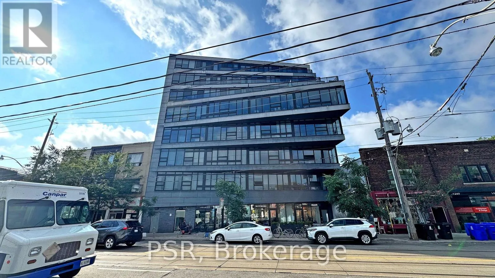 602 - 1239 DUNDAS STREET W