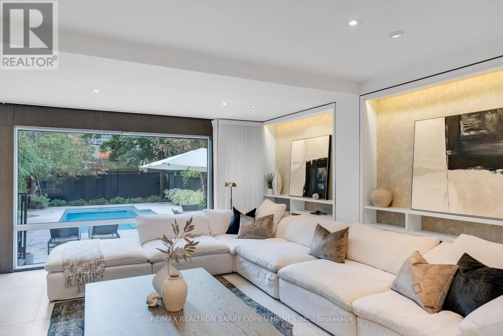 18 ASTLEY AVENUE