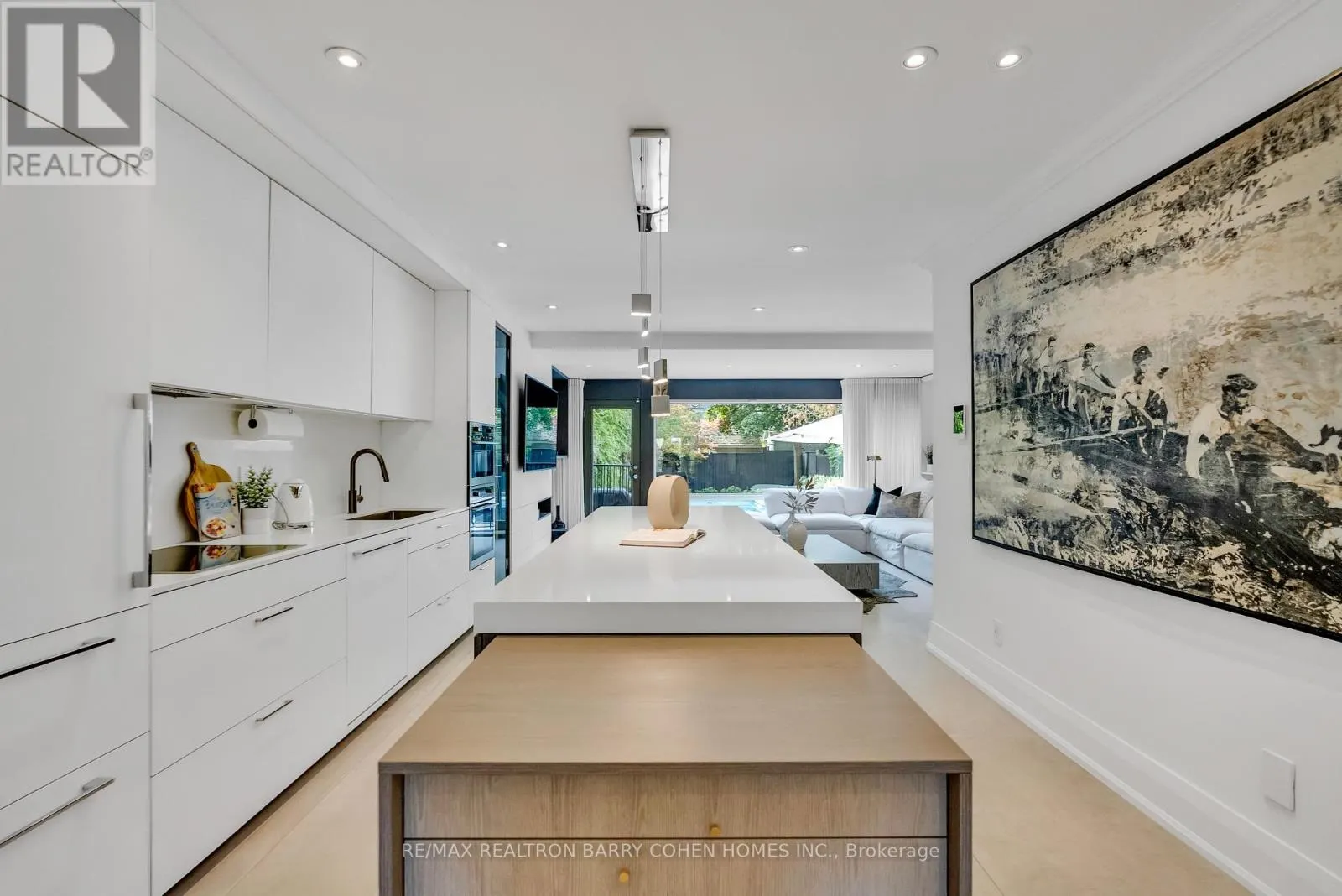 18 ASTLEY AVENUE