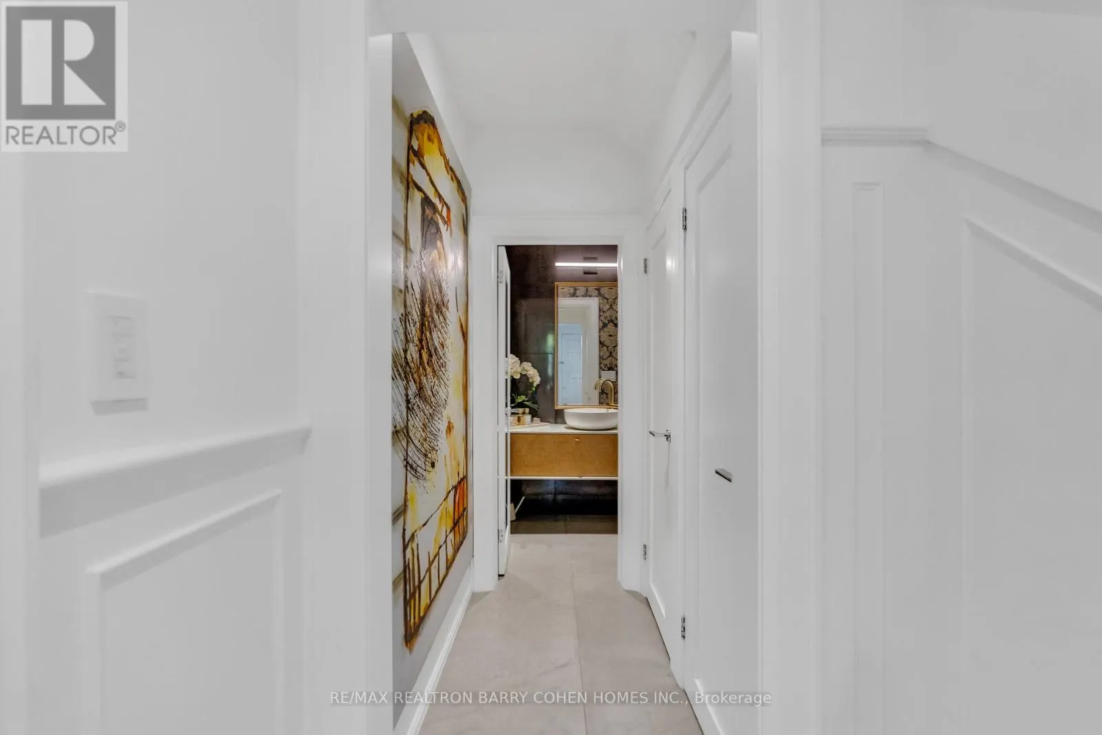 18 ASTLEY AVENUE