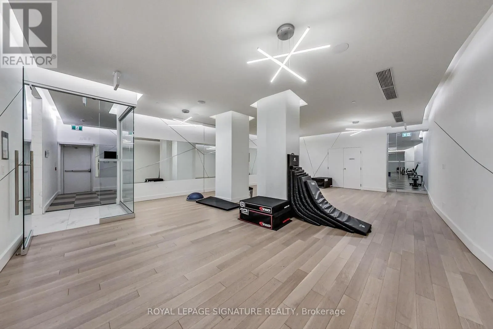 405 - 50 ORDNANCE STREET