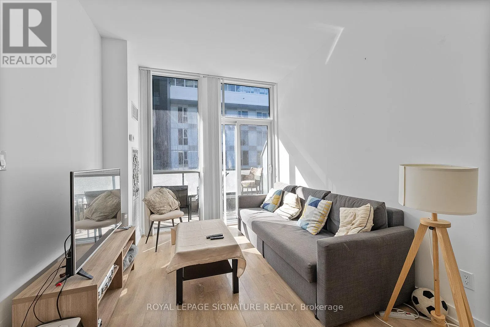 405 - 50 ORDNANCE STREET
