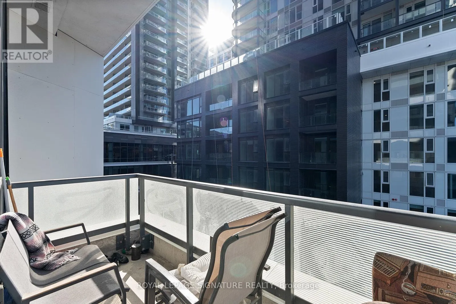 405 - 50 ORDNANCE STREET