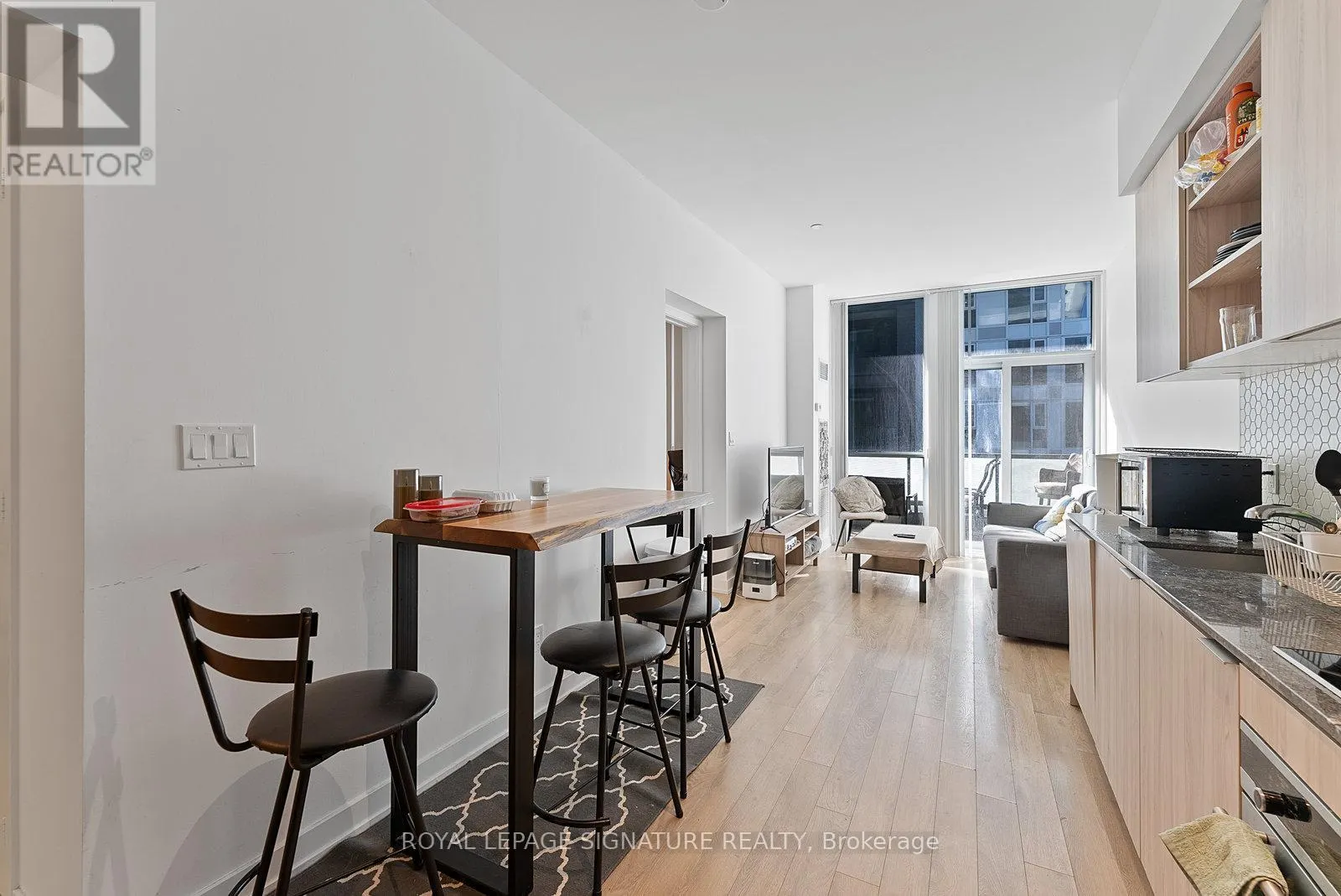 405 - 50 ORDNANCE STREET