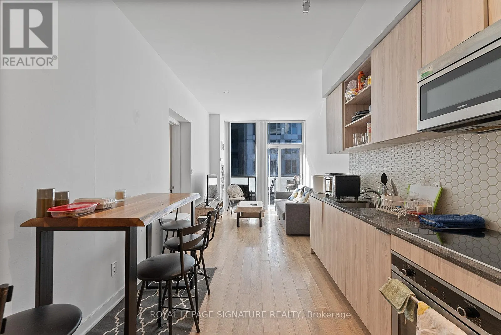 405 - 50 ORDNANCE STREET